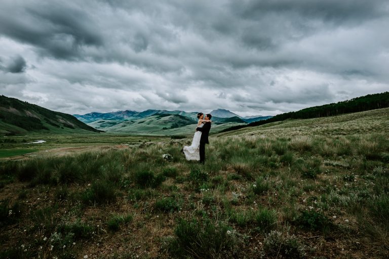 Laura & Alexe’s Intimate Wedding in Crested Butte