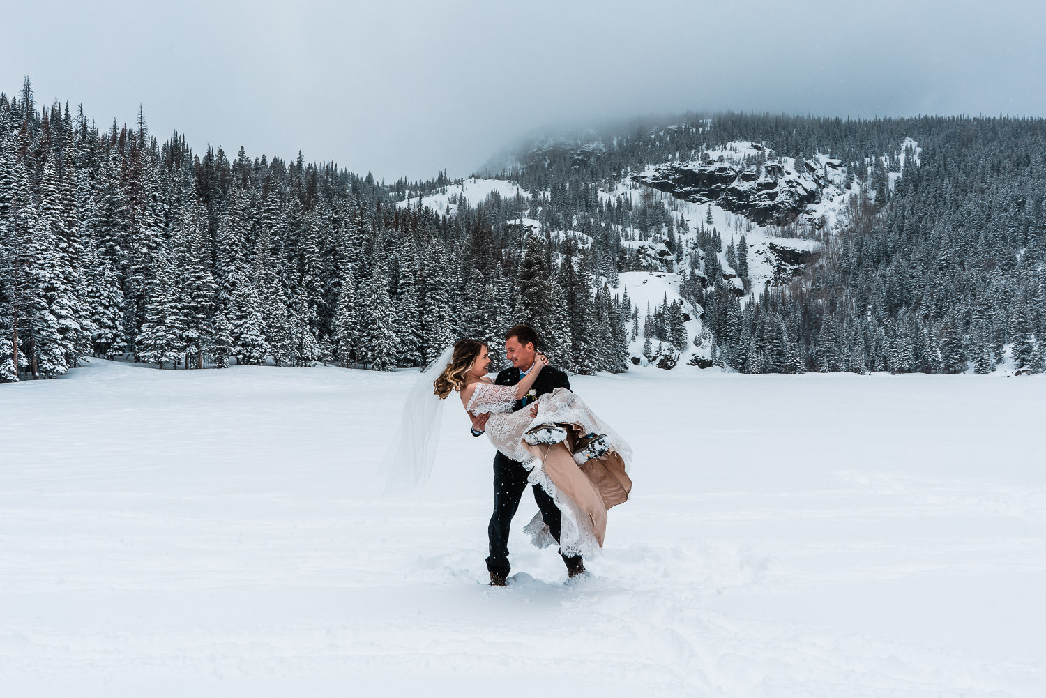 Bear Lake Winter Elopement | Run Wild With Me Photography 