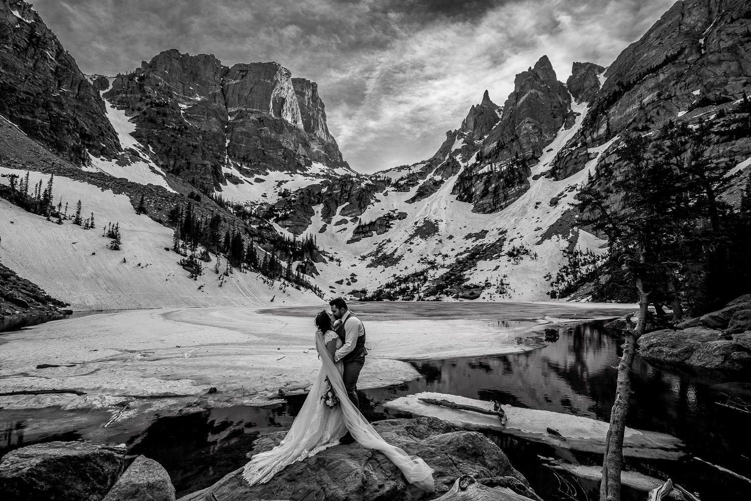 newlyweds in the mountains