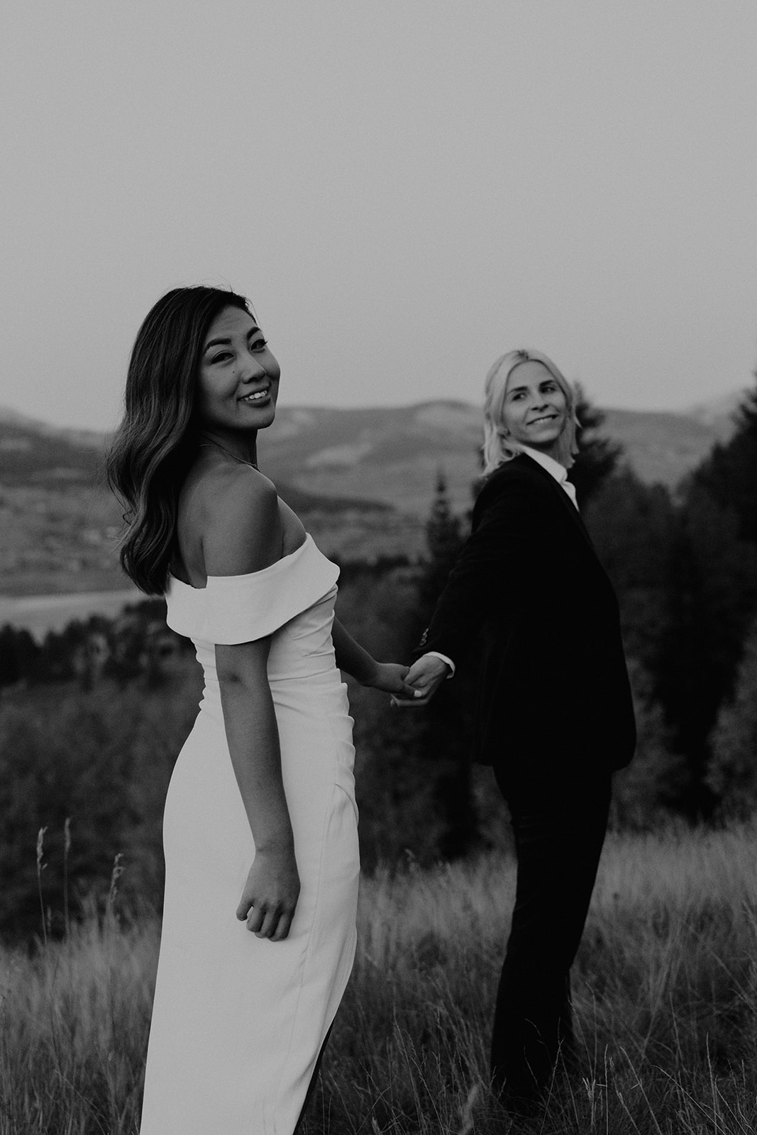 Adventurous Lesbian Elopement at Crested Butte in the mountains