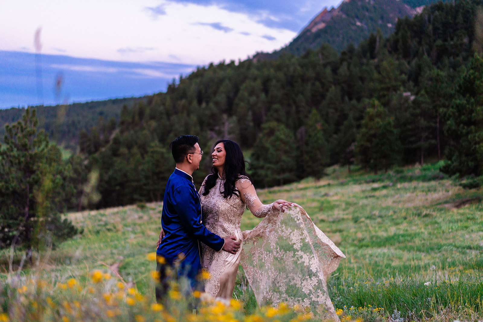 An Intimate Boulder elopement surrounded by mother nature