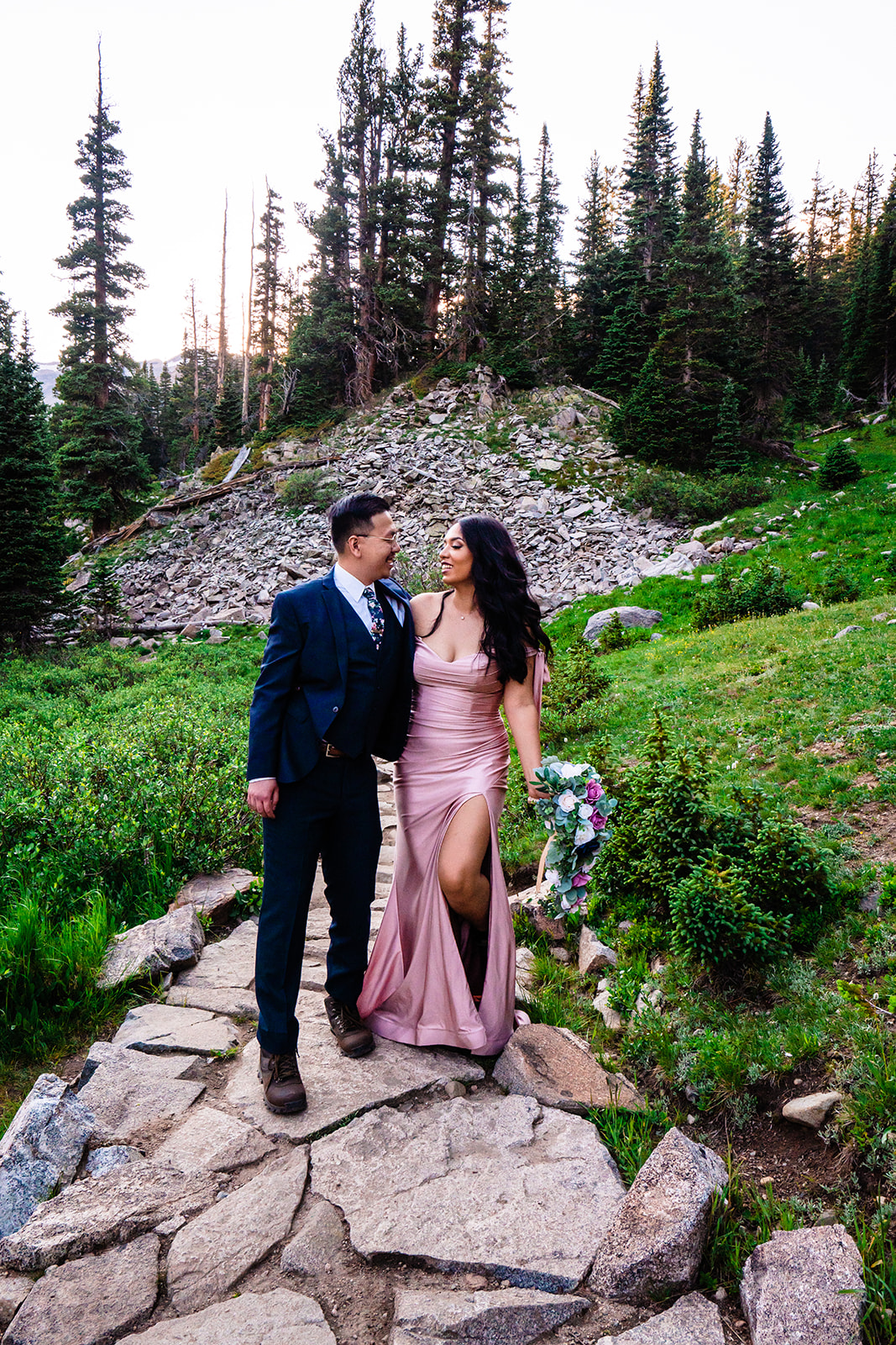 A Gorgeous & intimate boulder elopement in the mountains of Colorado