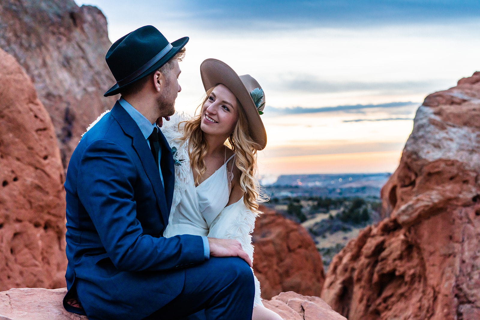Stunning Adventure Filled Couples Photos at the Garden of the Gods in CO