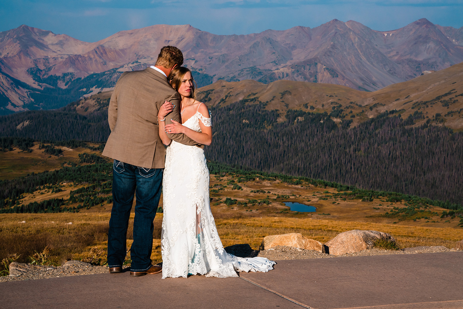 Stunning Adventure Filled Couples Photos at Trail Ridge Road