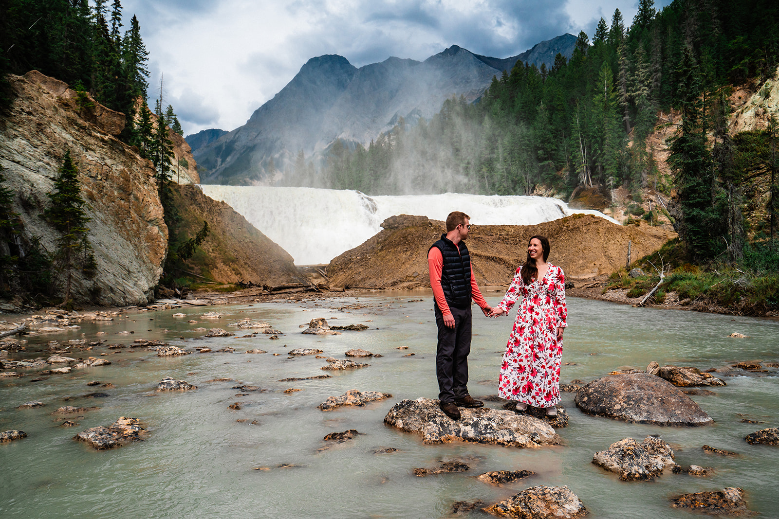 Adventurous bride and groom at Yoho National Park of Canada